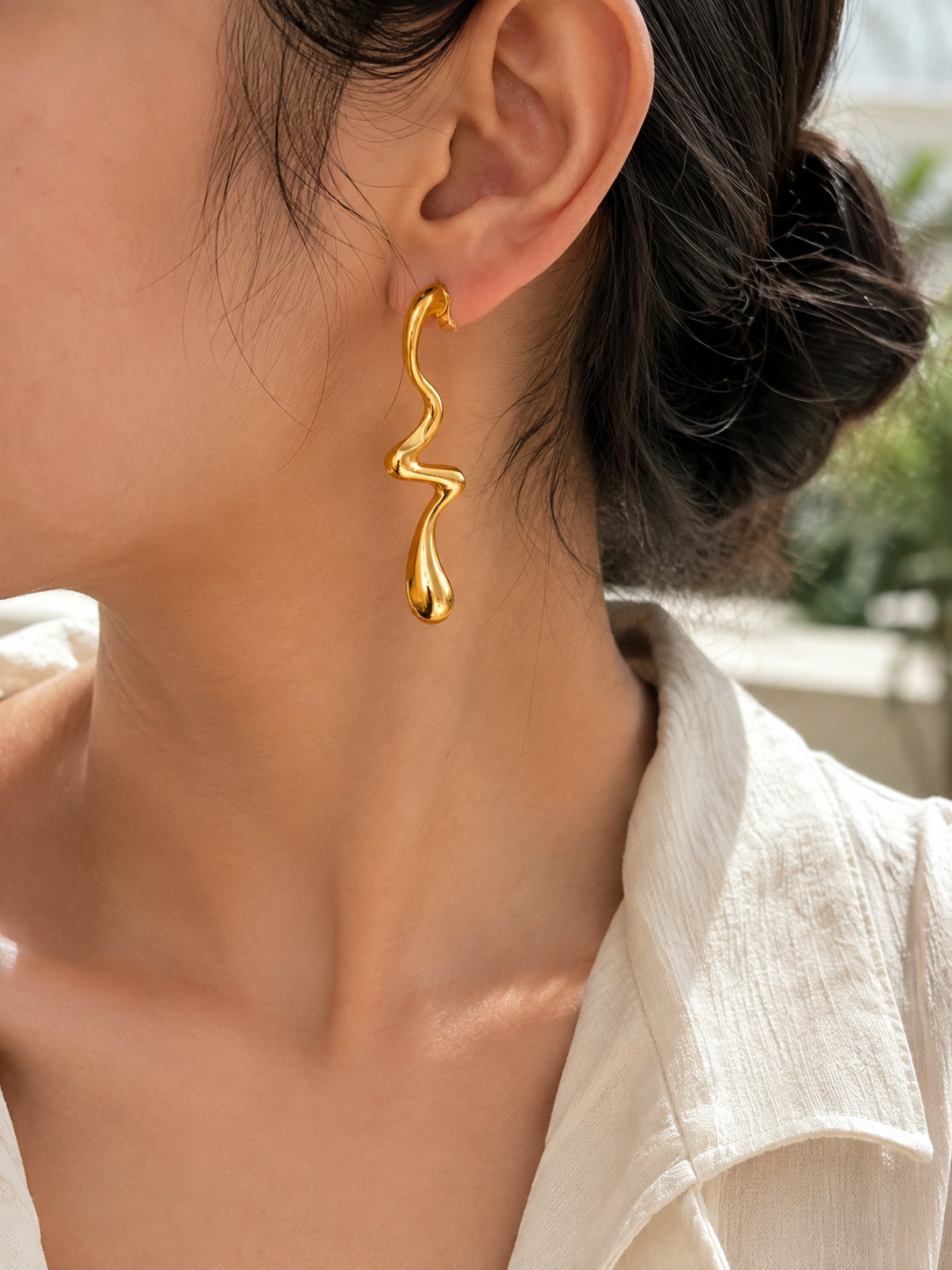 Sculpted Wave Gold Drop Earrings